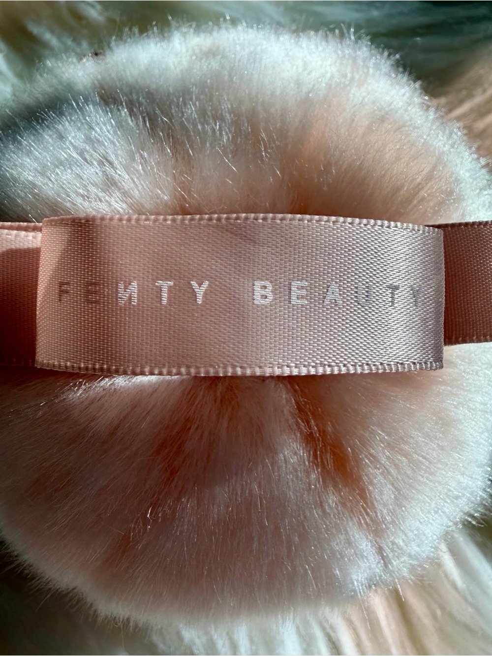 Fenty Beauty Limited Edition Fairy 🧚Bomb in Rose on Ice - Picture 2 of 5